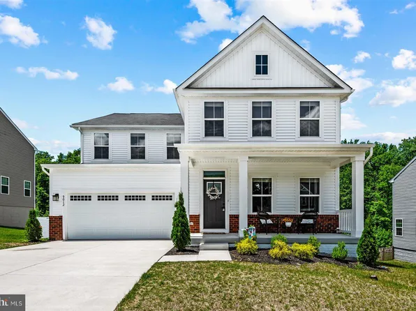 9012 Maple Run Dr, Fredericksburg, VA 22407