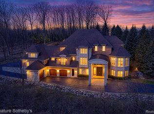 2759 Turtle Ridge Dr, Bloomfield Hills, MI 48302