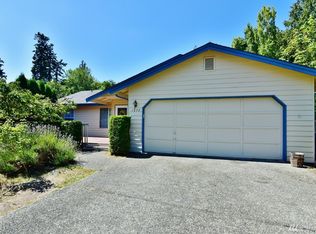 1072 NE Shadybrook Ct, Bremerton, WA 98311