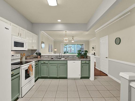 2nd image of 2733 Conch Hollow Dr