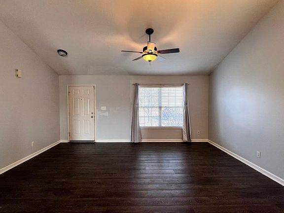 3rd image of 1288 Constitution Dr