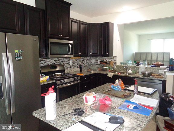 5th image of 61 Old Cedarbrook Rd