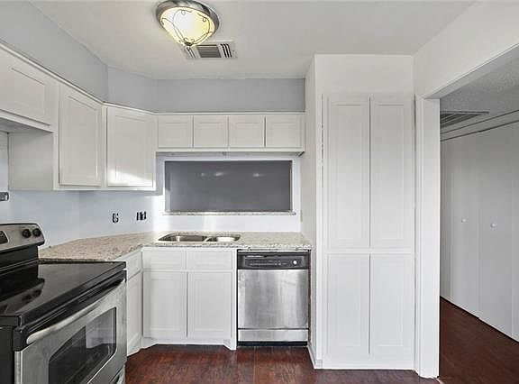 4th image of 6500 Hickock Dr #5A