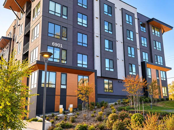 6901 NE 184th Ln Unit 105, Kenmore, WA 98028