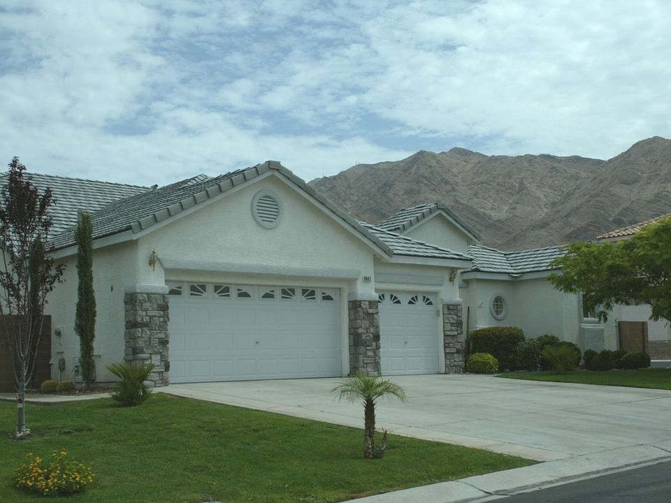 2nd image of 6942 Stone Meadows Ave