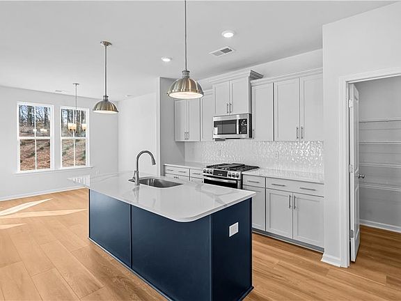 5th image of 191 Lavender Ln
