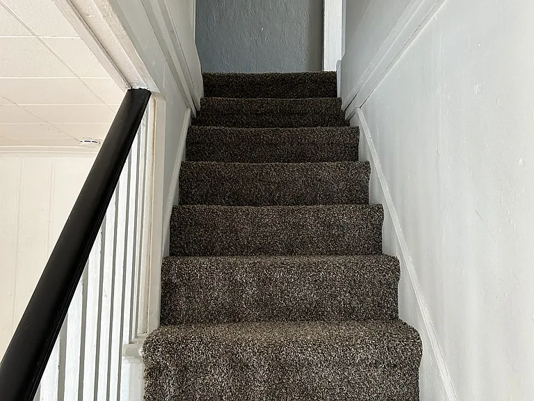 502 Amherst Ave — Photo 2