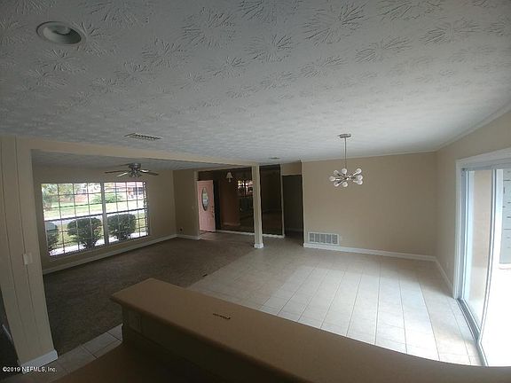 3rd image of 460 Cody Dr