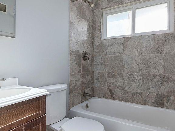 2nd image of 9542 Cote Brilliante Ave