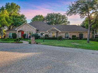1004 Canyon Ct, Cleburne, TX 76033