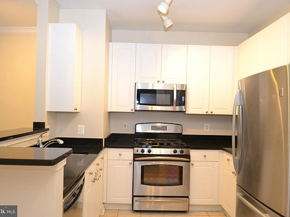3rd image of 9490 Virginia Center Blvd Unit 228