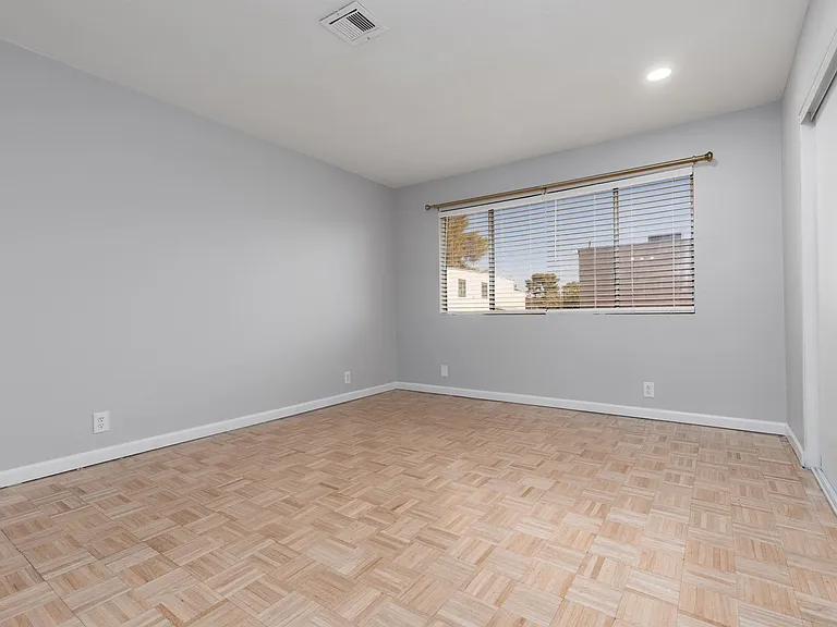 1676 Jupiter Ct #B — Photo 10