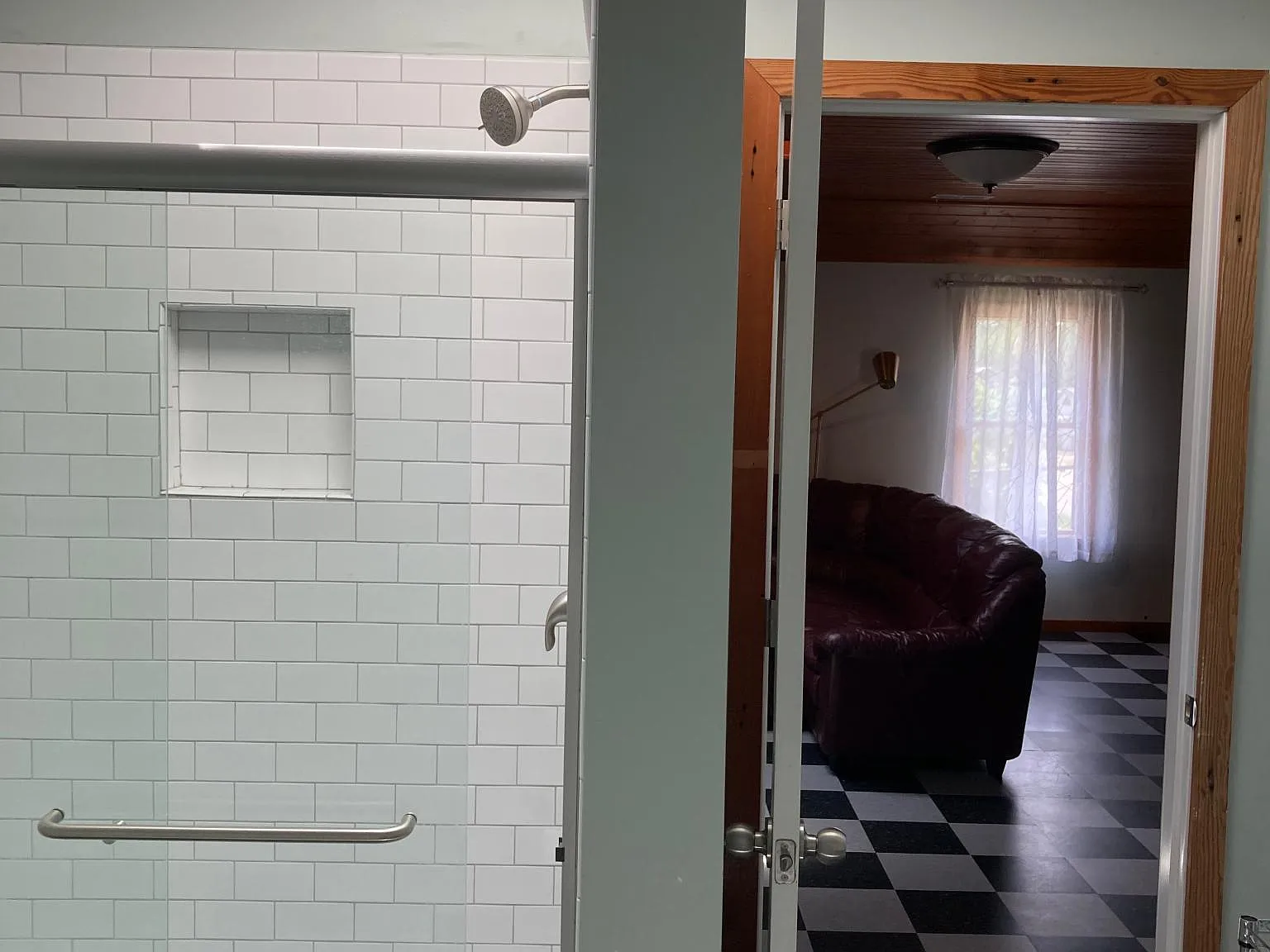 2 bed, 835 sqft, $900 — Photo 1