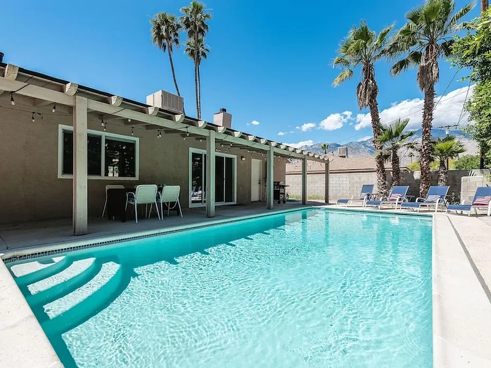 3760 E Calle San Antonio