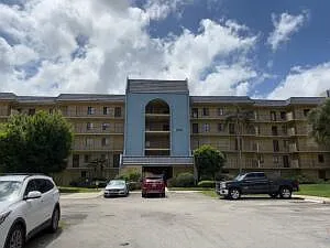 2820 Tennis Club Dr Photo 1
