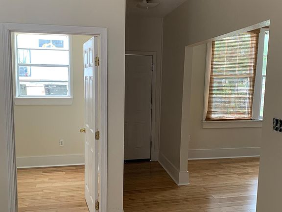3rd image of 3324 Napoleon Ave #A