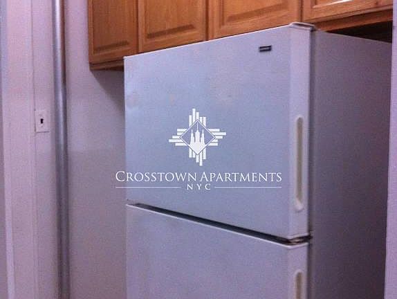 4th image of 2127 27th St APT A1