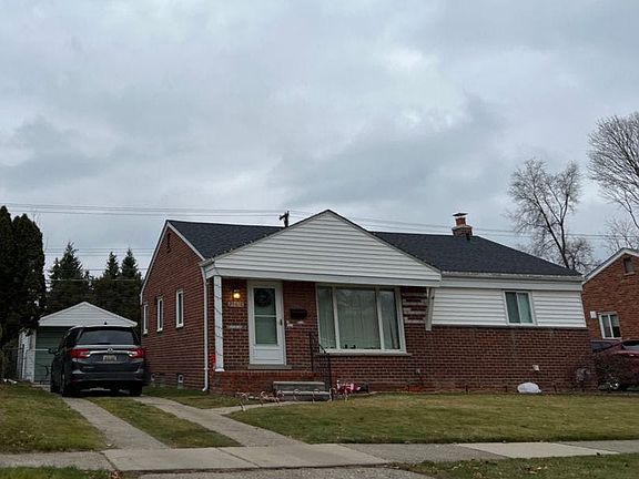 3rd image of 29618 Orangelawn St
