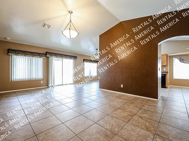 3160 W Frankfurt Dr — Photo 6