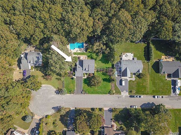 3rd image of 3 Samantha Dr