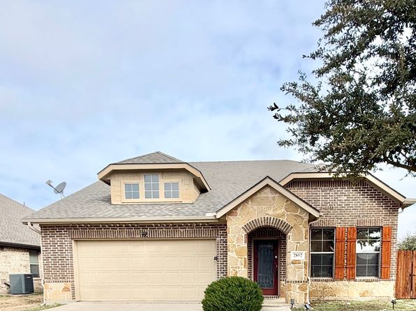 2852 Crescent Lake Dr