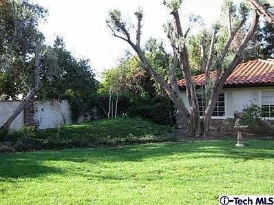 3rd image of 13765 Glenoaks Blvd