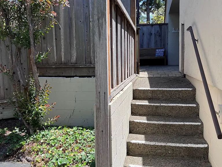 601 Acorn Ct — Photo 42