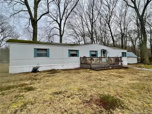 7 Evergreen Park, Clinton, CT 06413