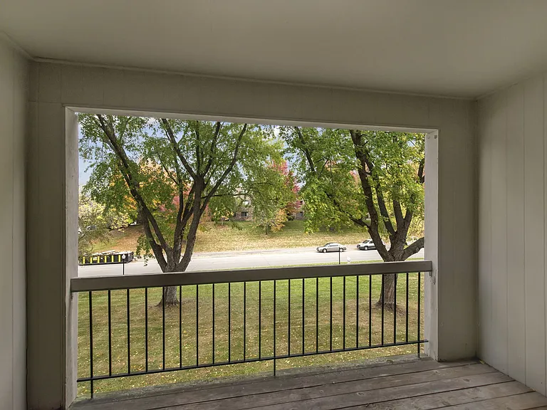 Parklawn Estates — Photo 7