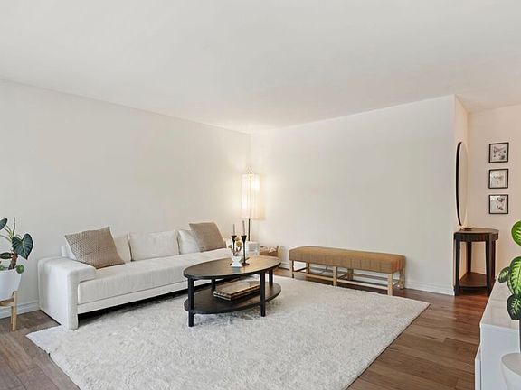 4th image of 9061 Keith Ave APT 308