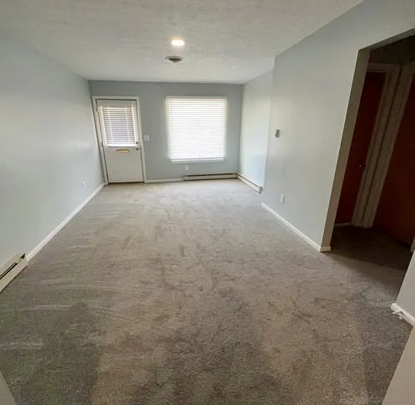 156 Ohio Ave #15 — Photo 3