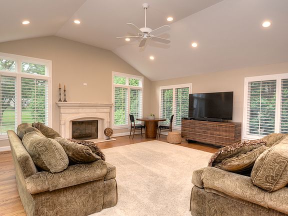 4th image of 2514 Arlingdale Ct