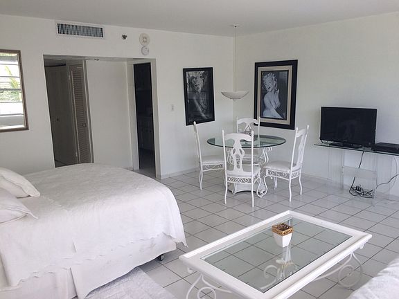 4th image of 100 Lincoln Road #337