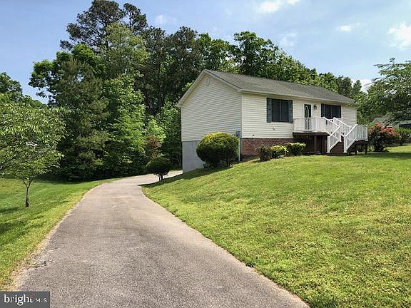 3rd image of 45059 Lillian Ln