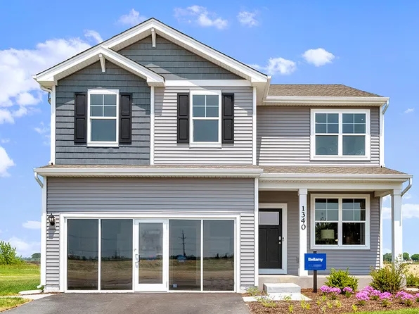 1340 Vineyard Ln, Pingree Grove, IL 60140