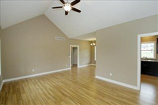 3rd image of 617 Marketplace Blvd