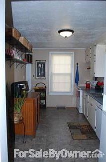 Kitchen
						:
						To the left just through the door is a walk in pantry!