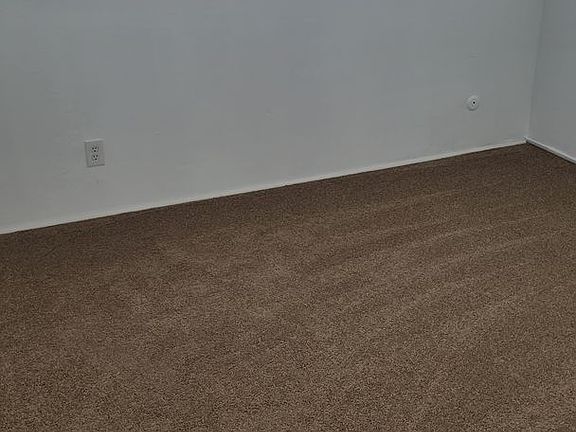 4th image of 4825 70th St APT 2