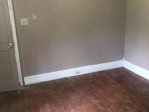 3rd image of 247 Crescent Ave #2