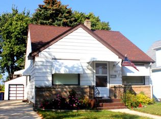 8616 W McMyron St, West Allis, WI 53214
