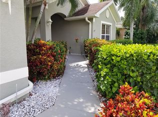 927 NW 12th Ave, Cape Coral, FL 33993