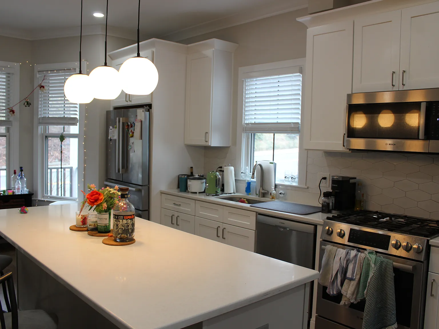 5 bed, 2200 sqft, $7,500 — Photo 2