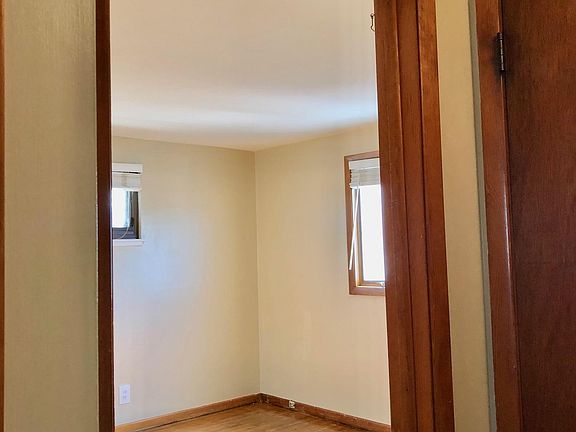 5th image of 49 Glenside Ave #1
