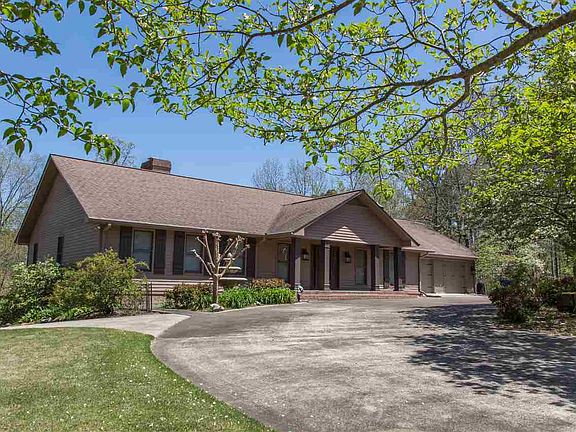 2nd image of 2350 Lakeshore Dr