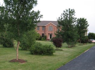 19557 Scott Rd, Bowling Green, OH 43402