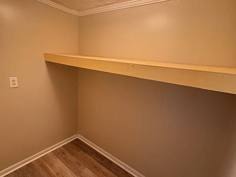 2306 Center Dr — Photo 3