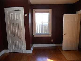 3rd image of 520 Grove Ave