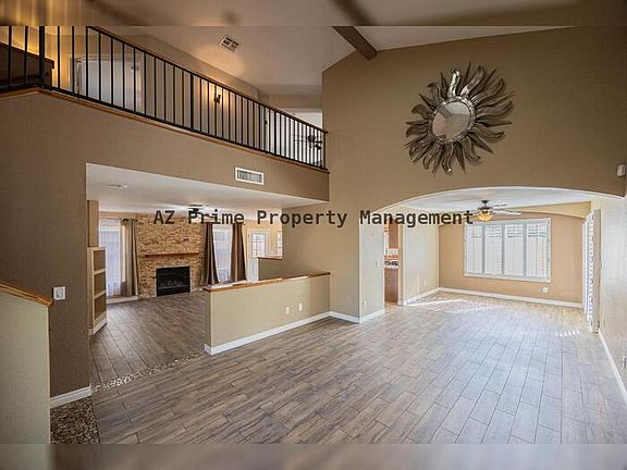 5th image of 3441 E Francisco Dr