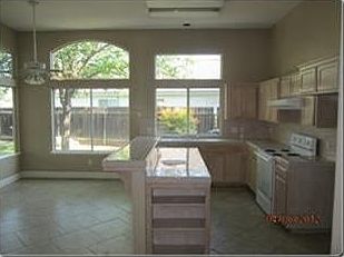 4th image of 6195 N Gregory Ave