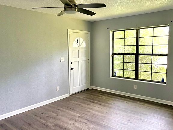 3rd image of 2739 KING COLE Drive